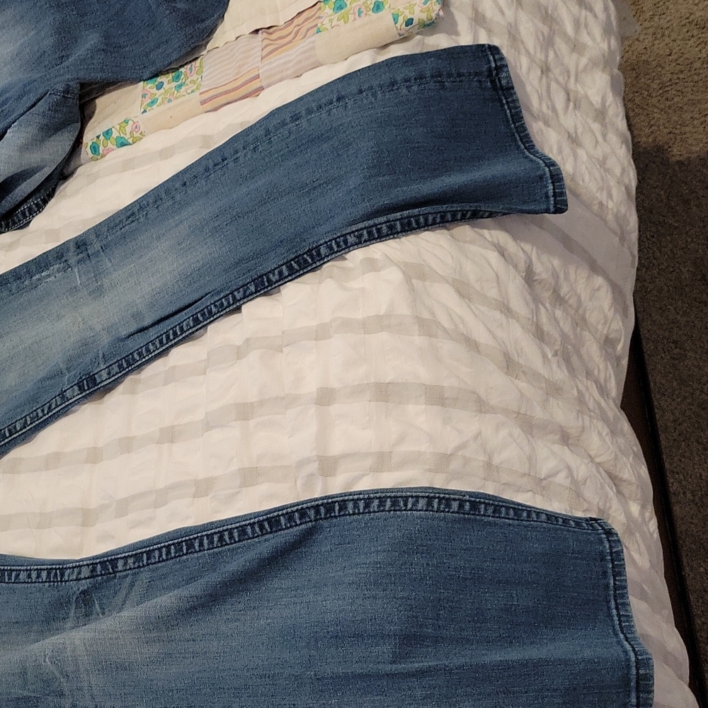 Jeans - Picture 2 of 6